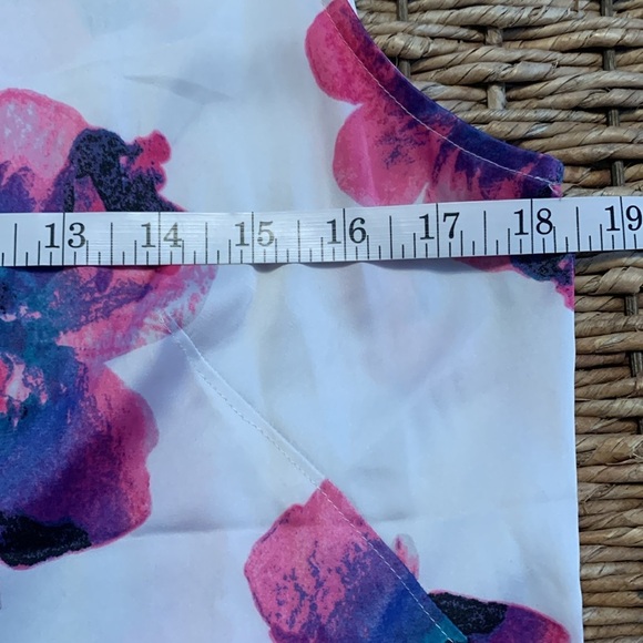 Ann Taylor M - Picture 7 of 7